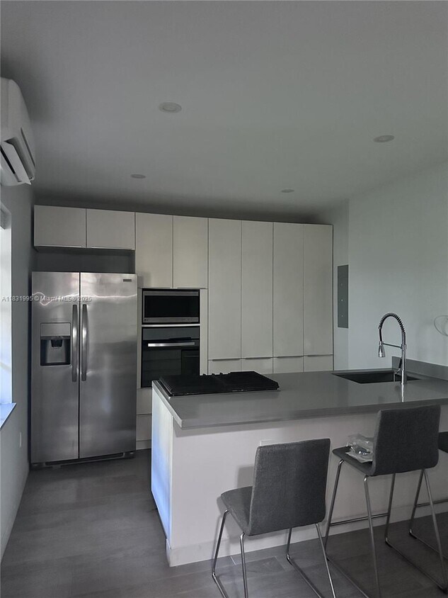 Foto principal - 1560 Jefferson Ave