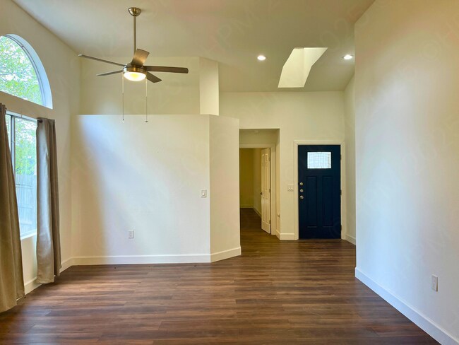 Foto del edificio - 7727 Broken Arrow