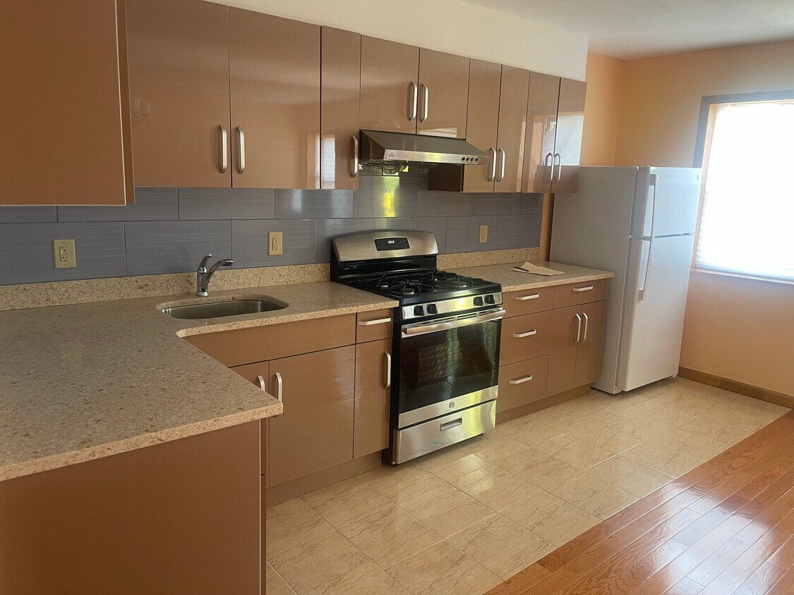 Foto principal - 3604 Avenue S