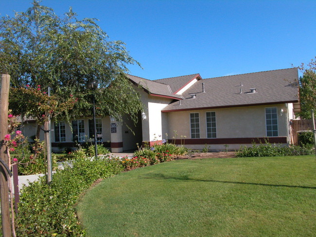 Leasing Office - Westberry Square Apartments