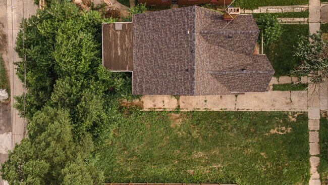 Building Photo - 17147 Kentucky - FDR