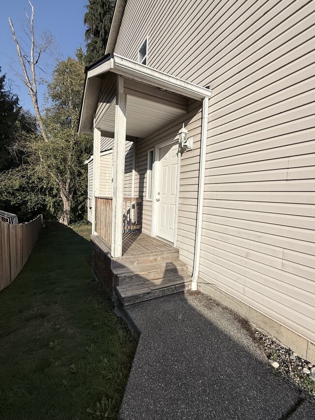 Foto del edificio - 502 91st Ave SE
