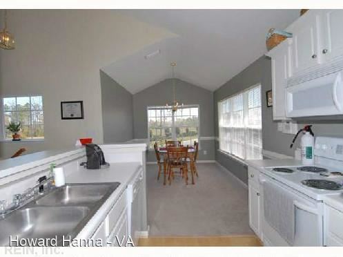 Foto del edificio - 2 br, 2 bath House - 910 Lakeside Court