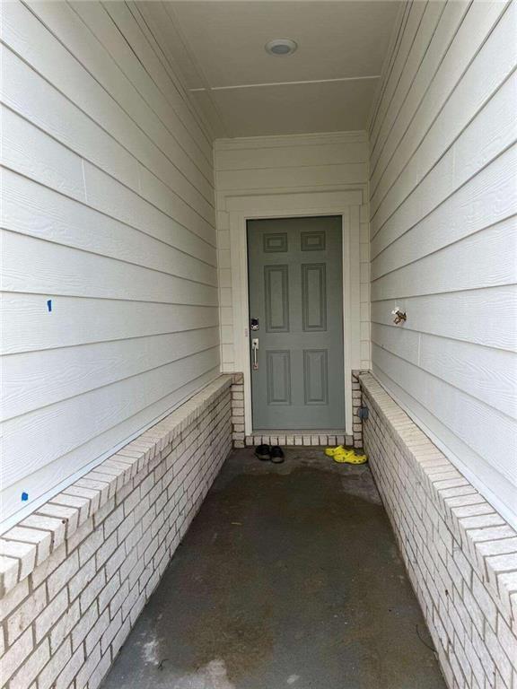 Building Photo - 420 Pt Pl Dr