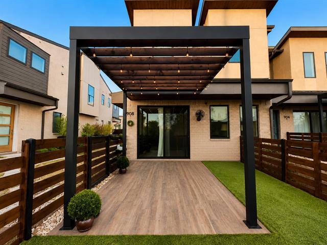 Foto del edificio - 908 Emerling Dr