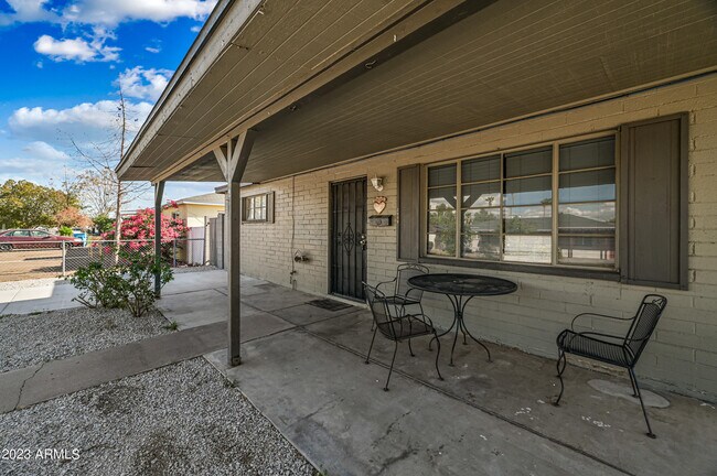 Building Photo - 2939 W Echo Ln