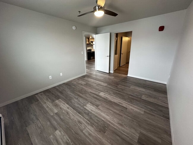 Building Photo - 3156 Bluestem Dr