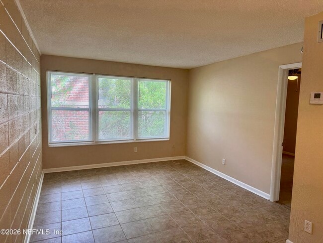Building Photo - 3212 Herschel St