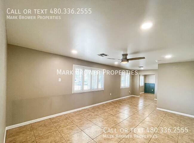 Foto del edificio - 8117 N 12th St