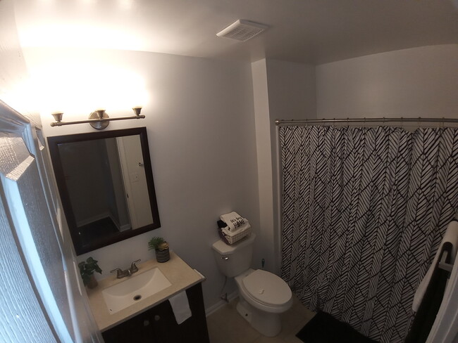Foto del edificio - 1307 N Eden St