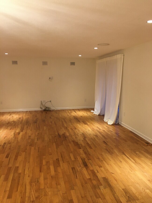 Foto del edificio - 4715 6th Ave NW