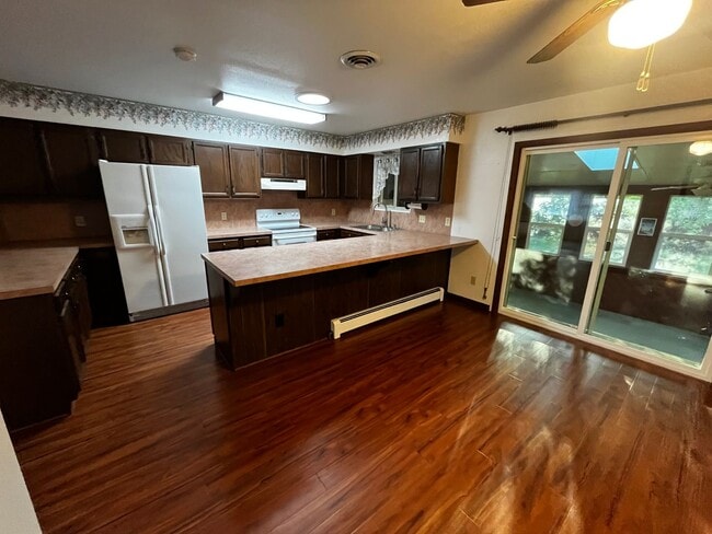 Foto del edificio - Gorgous Home For Rent In Brush!