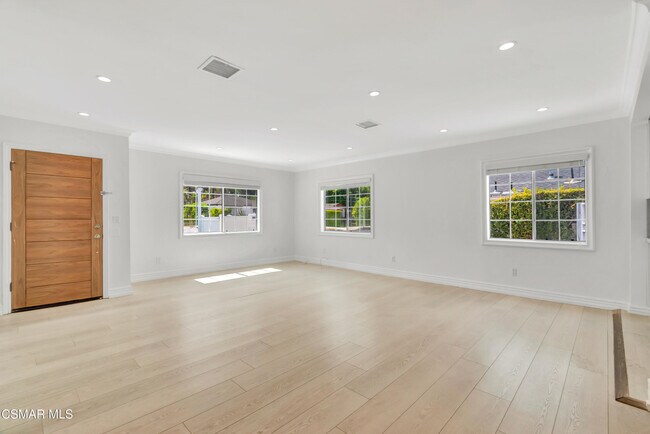 Building Photo - 18343 Bessemer St