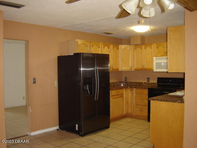 Building Photo - 76 Domicilio Ave