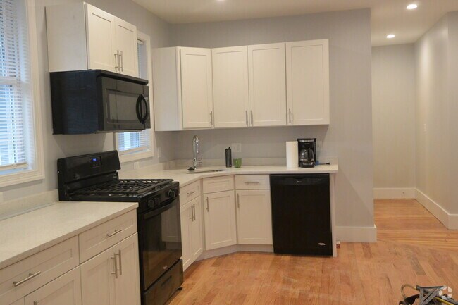 Building Photo - 54 Tremont St