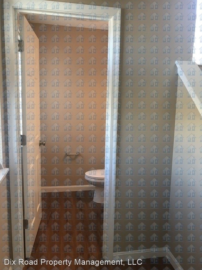 Building Photo - 3 br, 2.5 bath House - 461 Draft Court,