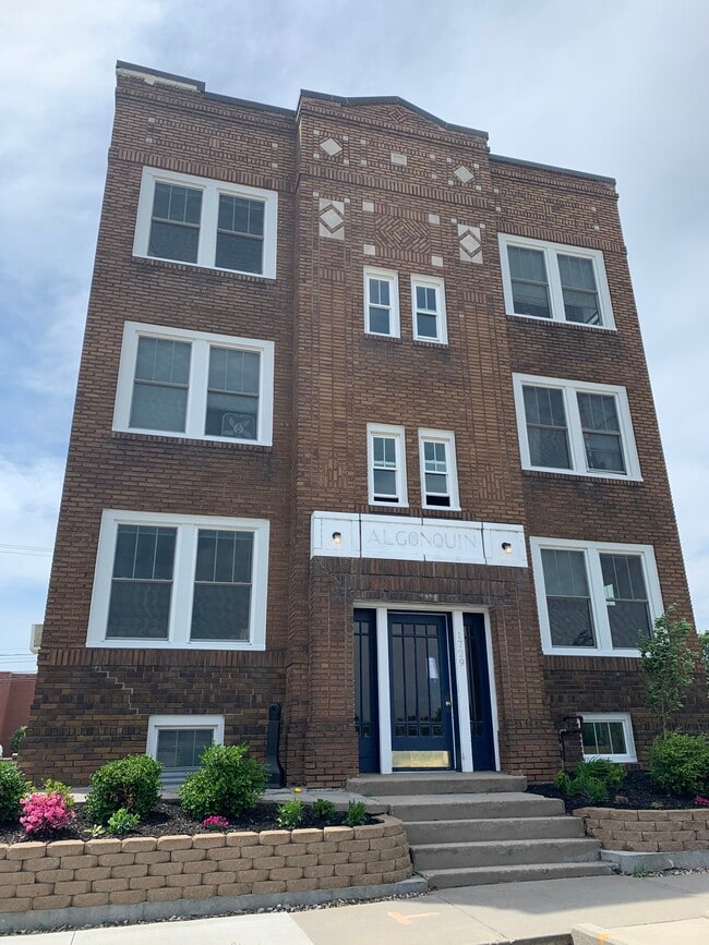 Front Entry - 509 S 18th St