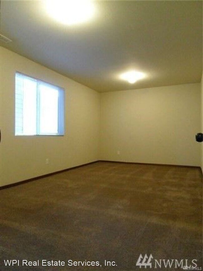 Building Photo - 4 br, 2.5 bath House - 2023 171st Pl SW