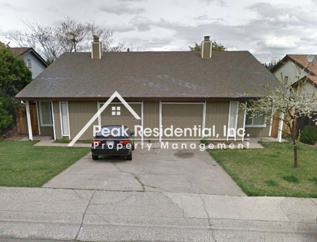 Foto principal - 2 br, 2 bath House - 8147 Deseret Avenue