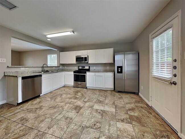 Foto del edificio - 21618 Rain Leaf Ct