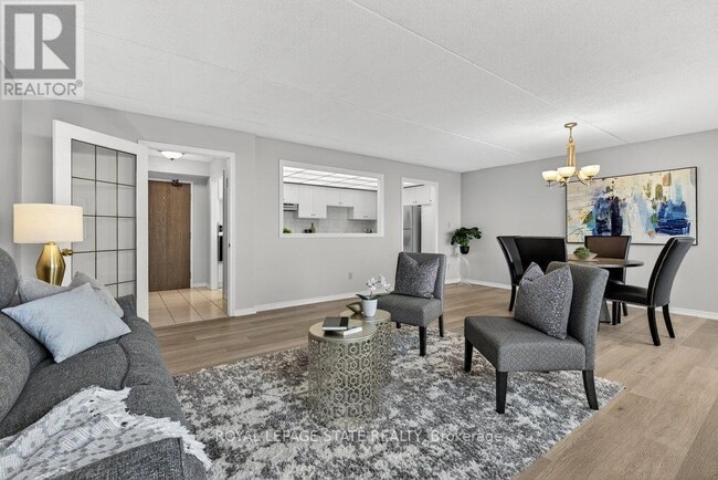 Building Photo - 99 Donn Ave