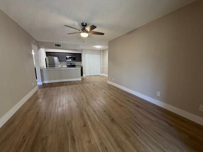 Building Photo - ANNUAL RENTAL - 2 BED / 2 BATH CONDO AT MYSTIC GARDENS