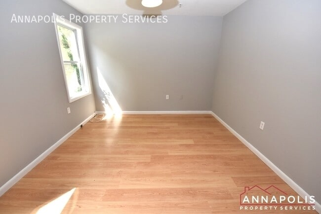 Building Photo - 183 West St