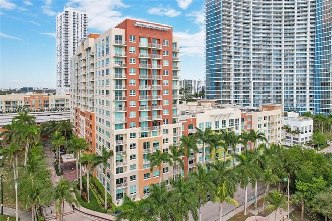 Foto del edificio - 2000 N Bayshore Dr
