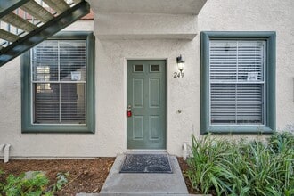 Building Photo - 10858 Sabre Hill Dr