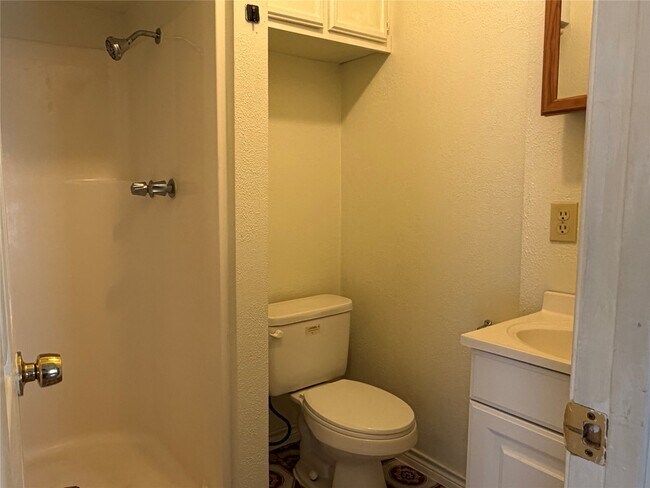 Foto del edificio - 141 Cherry Tree