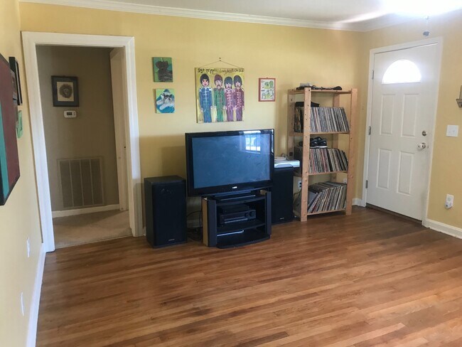 Foto del edificio - 306 19th St E