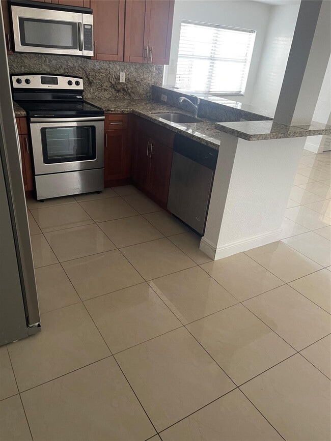 Foto del edificio - 3611 NE 15th Ave