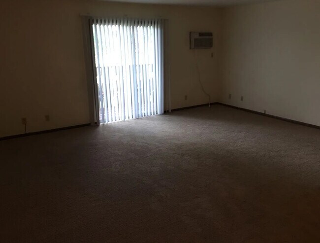 Foto del edificio - Green Meadows Apartments-Fond du Lac