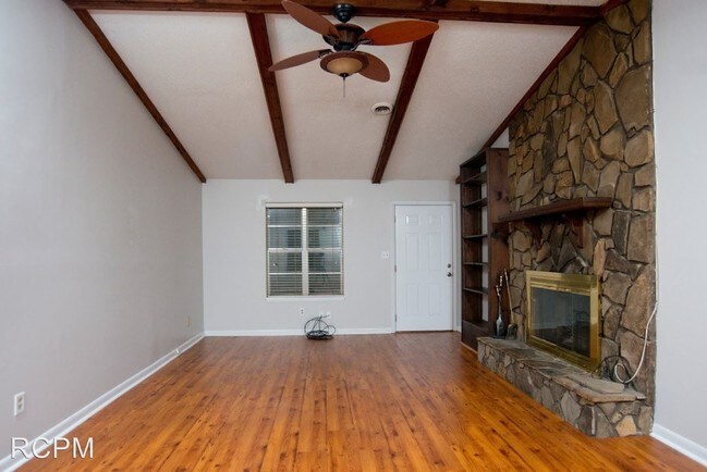 Foto del edificio - 3 br, 2 bath House - 535 Shields Rd.