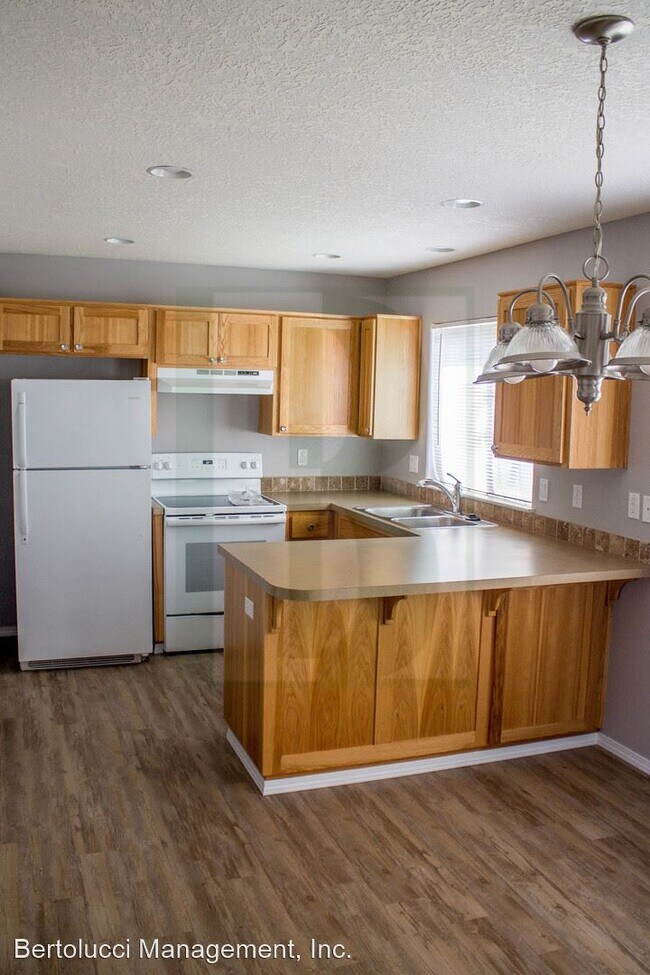 Foto del edificio - 3 br, 2.5 bath House - 4480 Benham Ave SE