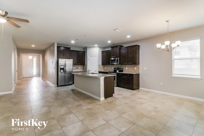Building Photo - 33003 Sand Creek Drive