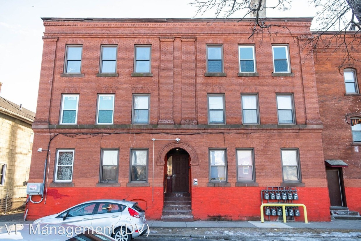 96 Chestnut St, Chicopee, MA 01013 Apartment for Rent in Chicopee, MA