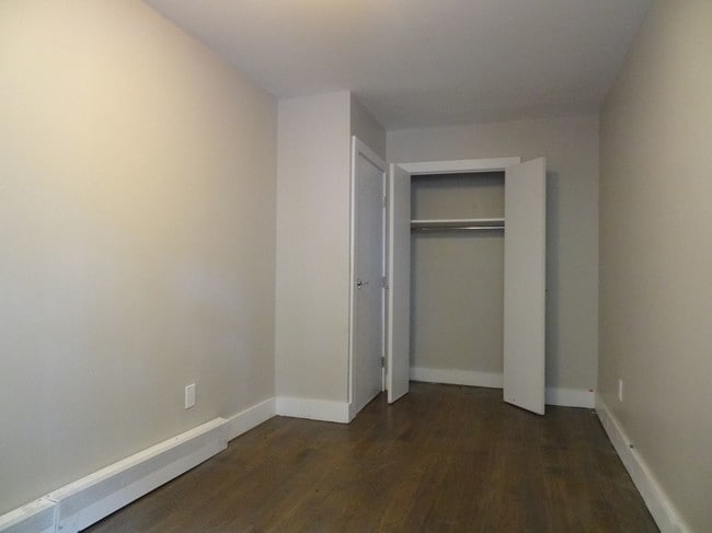 Building Photo - 154 Albany Ave