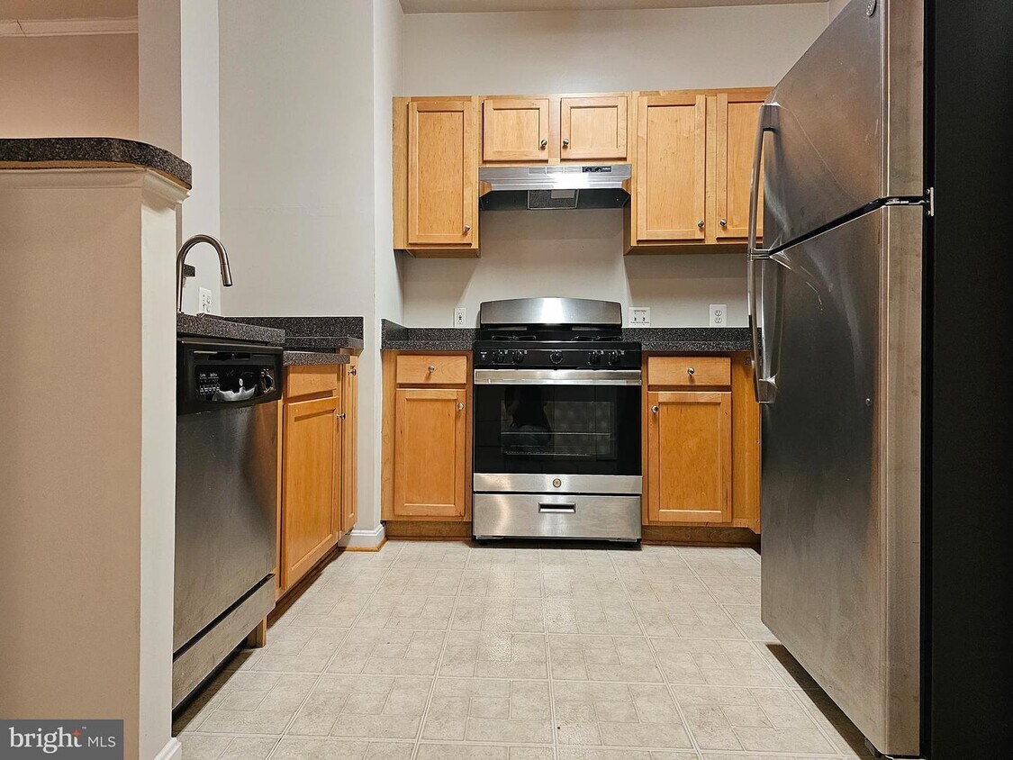 5124 Brittney Elyse Cir Unit 5124D, Centreville, VA 20120 Room for