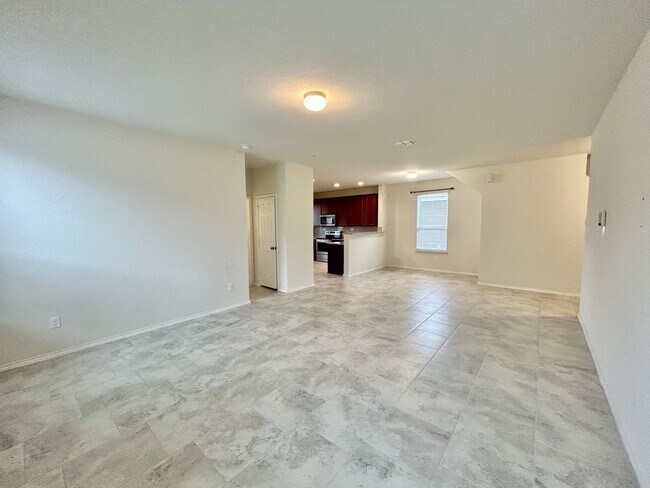 Building Photo - $350 OFF FIRST MONTH'S RENT IF MOVED IN BY...