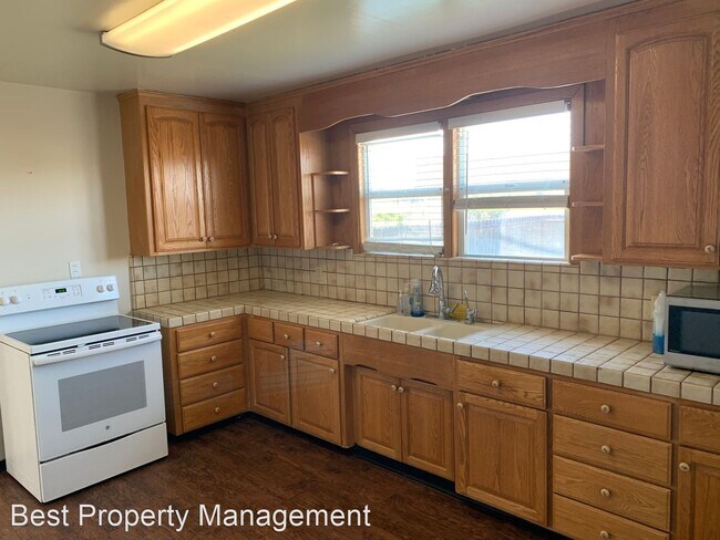 Building Photo - 3 br, 1.5 bath House - 6059 Sellers Avenue
