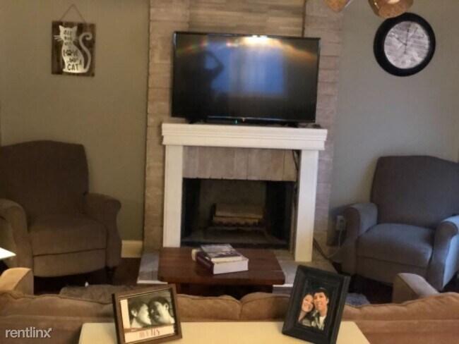 Foto del edificio - 3 br, 1 bath House - 5607 Penny Ct