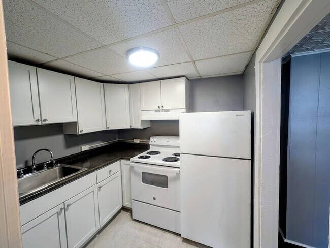 Foto del edificio - 13-15 Walnut Street Unit 3