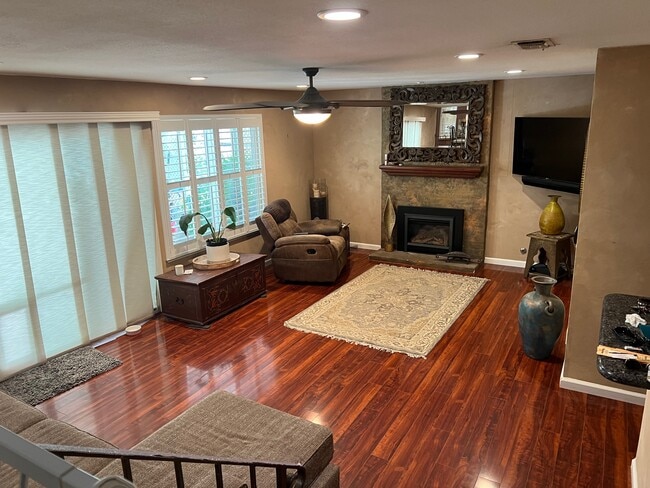 Foto del edificio - 791 Arbor Oaks Dr