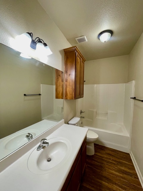 Building Photo - 2001 Kirby Lee St