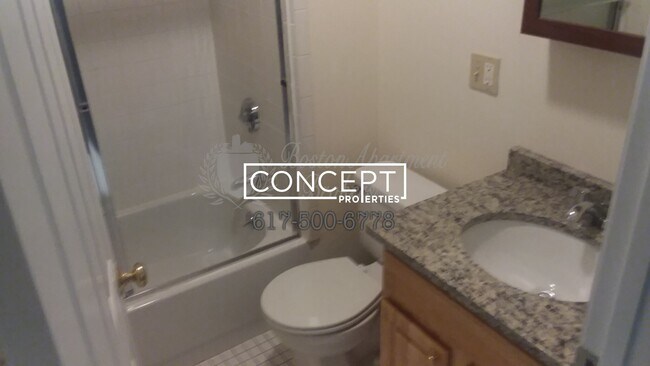 Building Photo - 81 Essex St