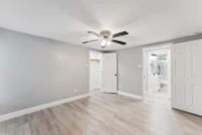 Building Photo - 8576 E B Cooper Hwy