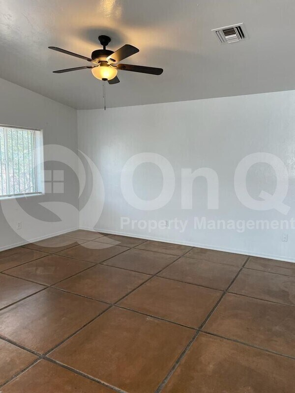 Foto del edificio - 3480 S Clark Ave