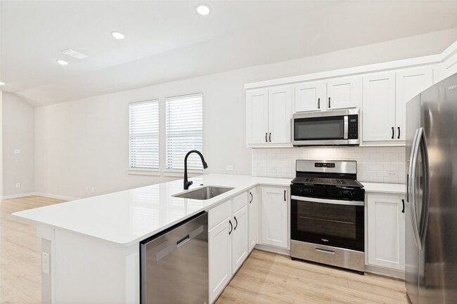 Foto del edificio - 204 Mountain Meadow Ln