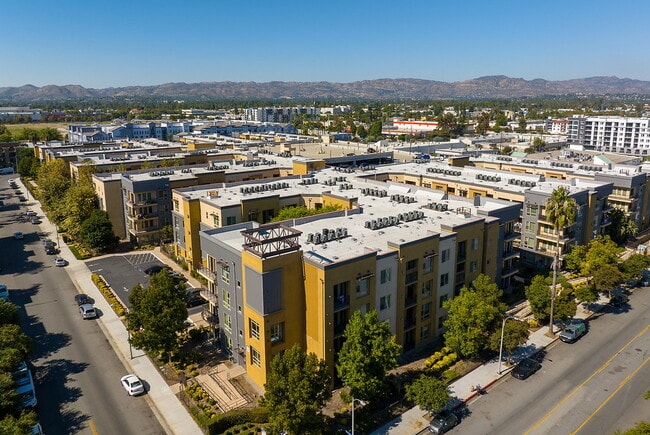Foto del edificio - Reveal